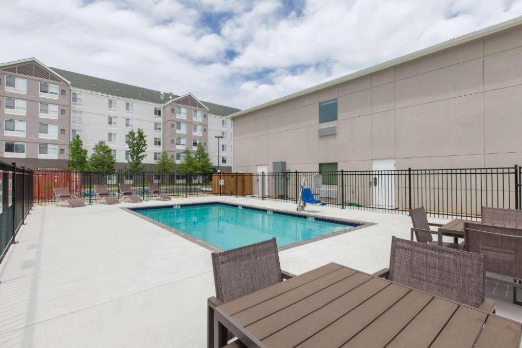 Days Inn By Wyndham Baton Rouge Airport Exteriér fotografie